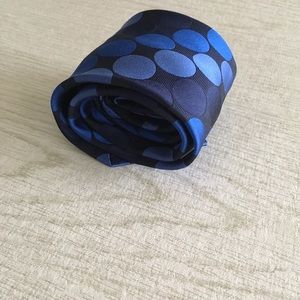 Blue Polka Dot 100% Silk Van Heusen Mens Neck Tie
